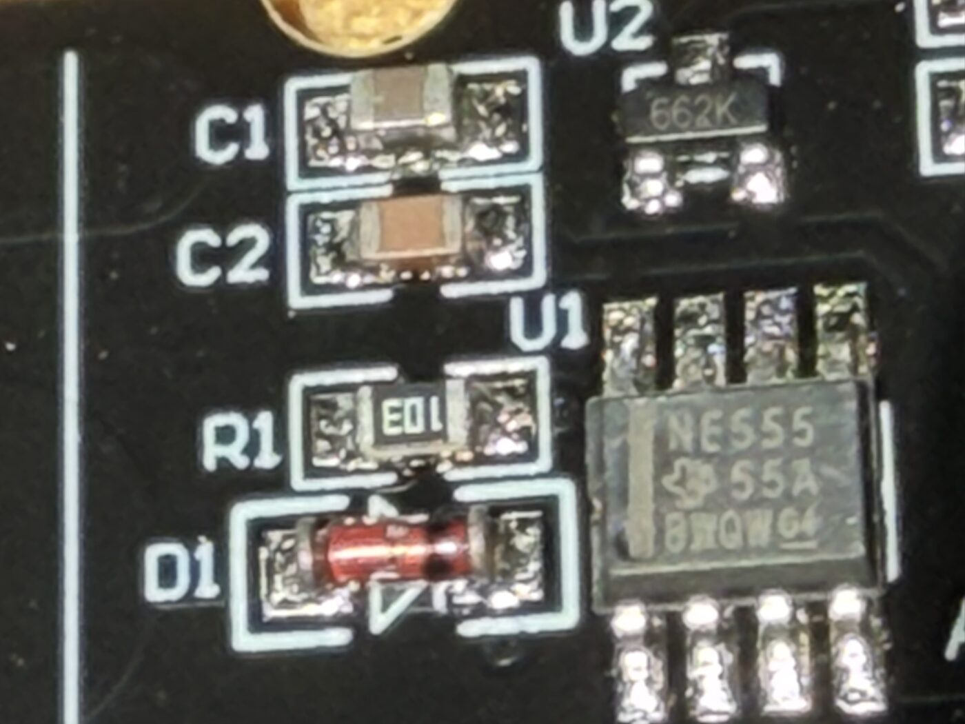 NE555 timer chip